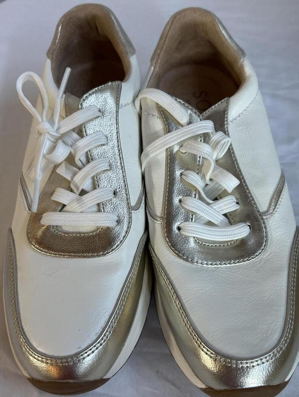Women's Soul Naturalizer Jackson White & Gold Metallic Sneakers - Size 8.5